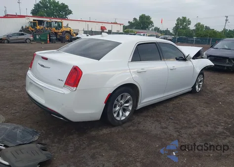 2015 Chrysler 300 Limited из США, поврежденный, VIN 2C3CCAAG8FH832796